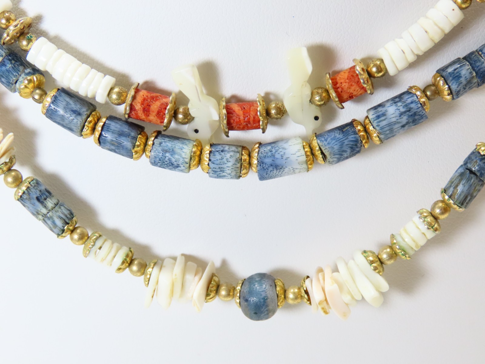 Vintage Puka Shell Beaded Necklace Sponge Coral MOP Lot Gold Tone Accents D5399