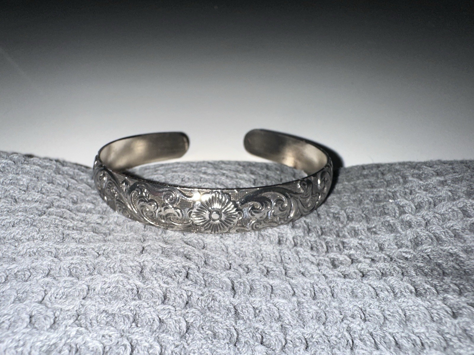 Sterling Chinese Floral Cuff Bracelet 1cm Wide Antique Vtg Fine Silver Hallmark