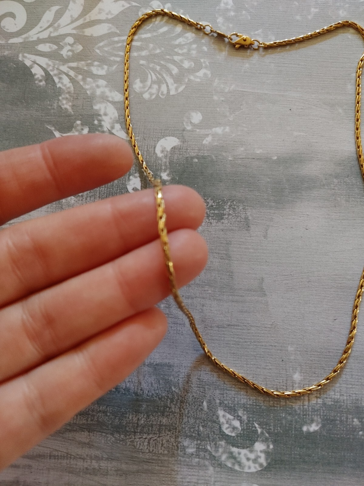 Vintage Necklace Chain gold plate metal marked 24kgl 2mm Byzantine 17 3/4″