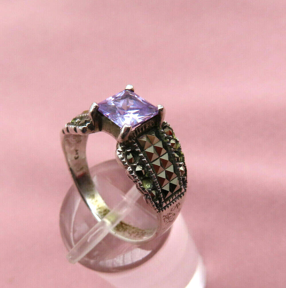 CW Sterling Silver Ring Vintage Purple Solitaire Crystal Size 8 Marcasites 544a