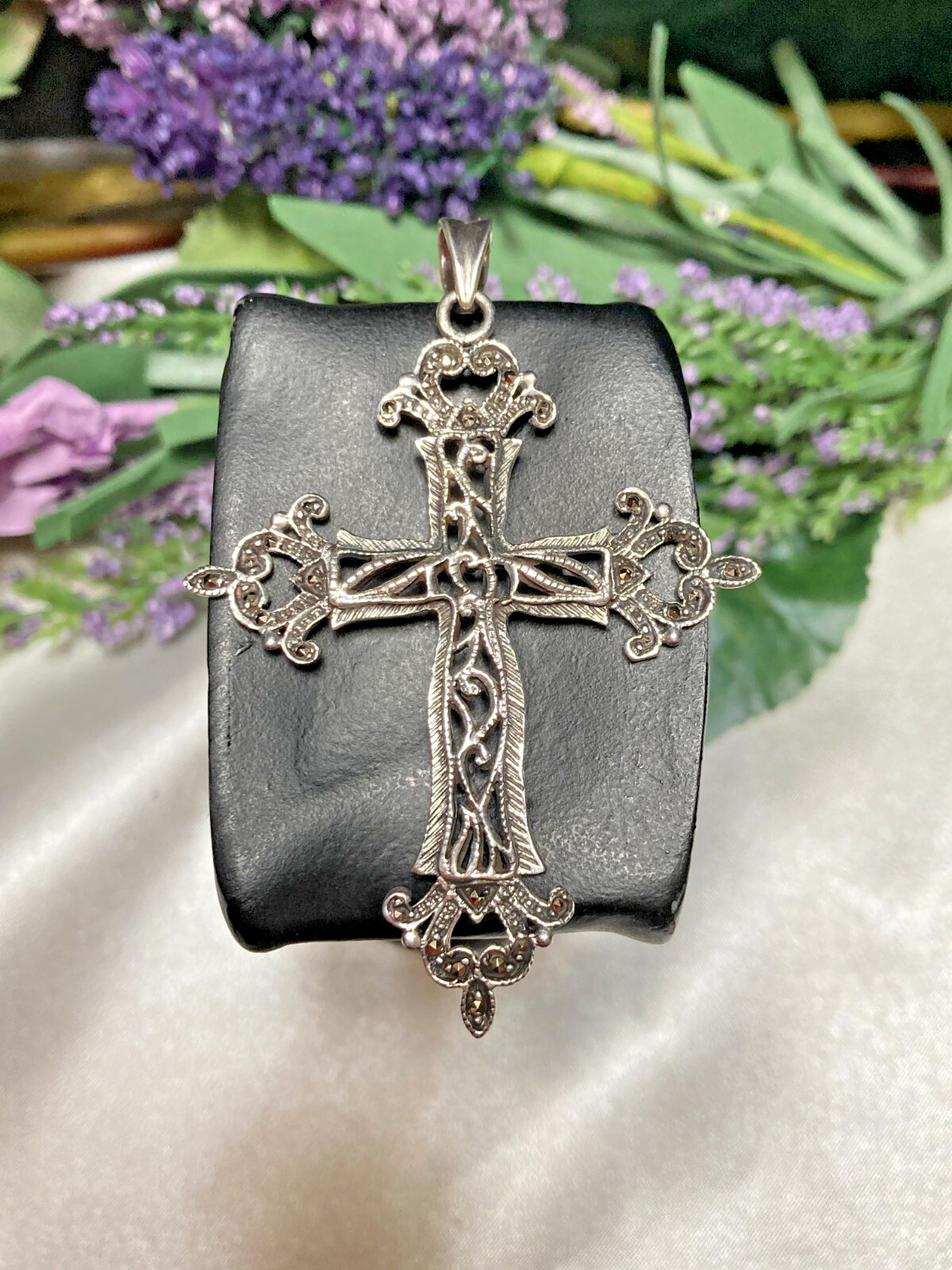 Vintage Filigree Fine 925 Sterling Silver Marcasite Pendant Religious Cross