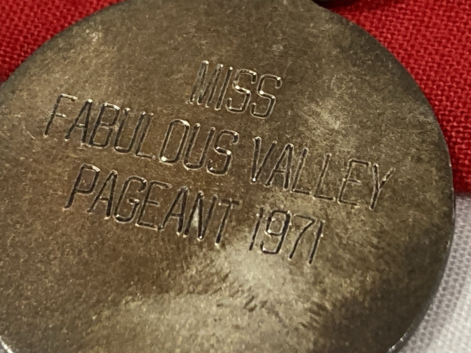 Vintage 1971 MISS AMERICA FABULOUS VALLEY PAGEANT Sterling Silver Charm Pendant