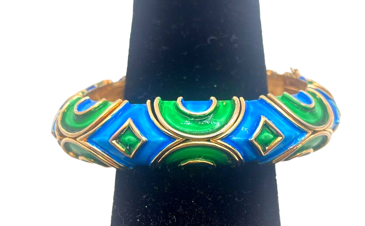 Vintage Enameled Vivid Green and Blue Bangle Link Bracelet. Raised Metal Design