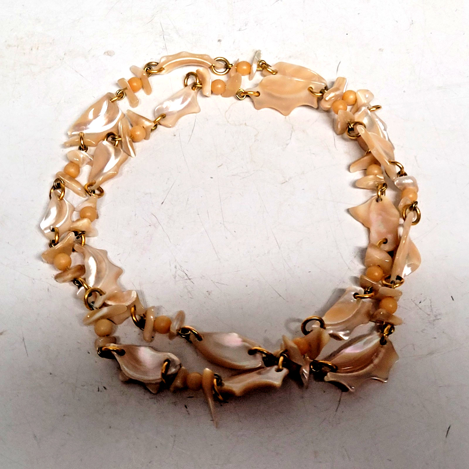 Vintage Mother-of-Pearl Sea Shell Beaded Necklace – 16″
