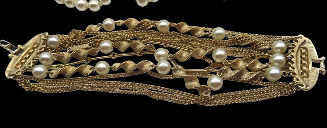 Vintage Wrap Around Necklace and Multi Strand Bracelet Faux Pearl Goldtone