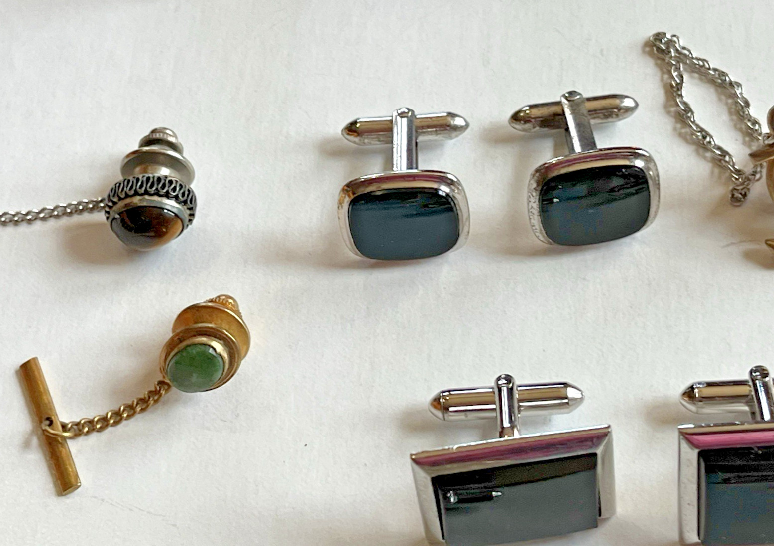 Vintage Lot Men’s Jewelry Cuff Links Tie Tacks Clips Ring Jade Tiger Eye Pistols