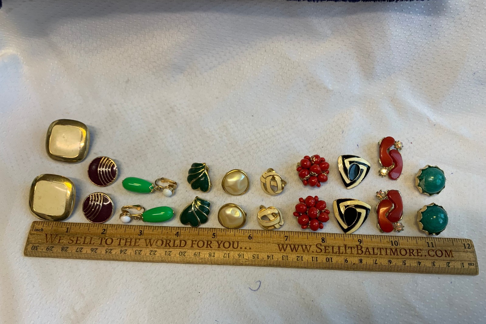 Vtg Clip-On Earring Lot Kenneth Lane Monet Avon Enamel Faux Pearl / Gem Jewelry