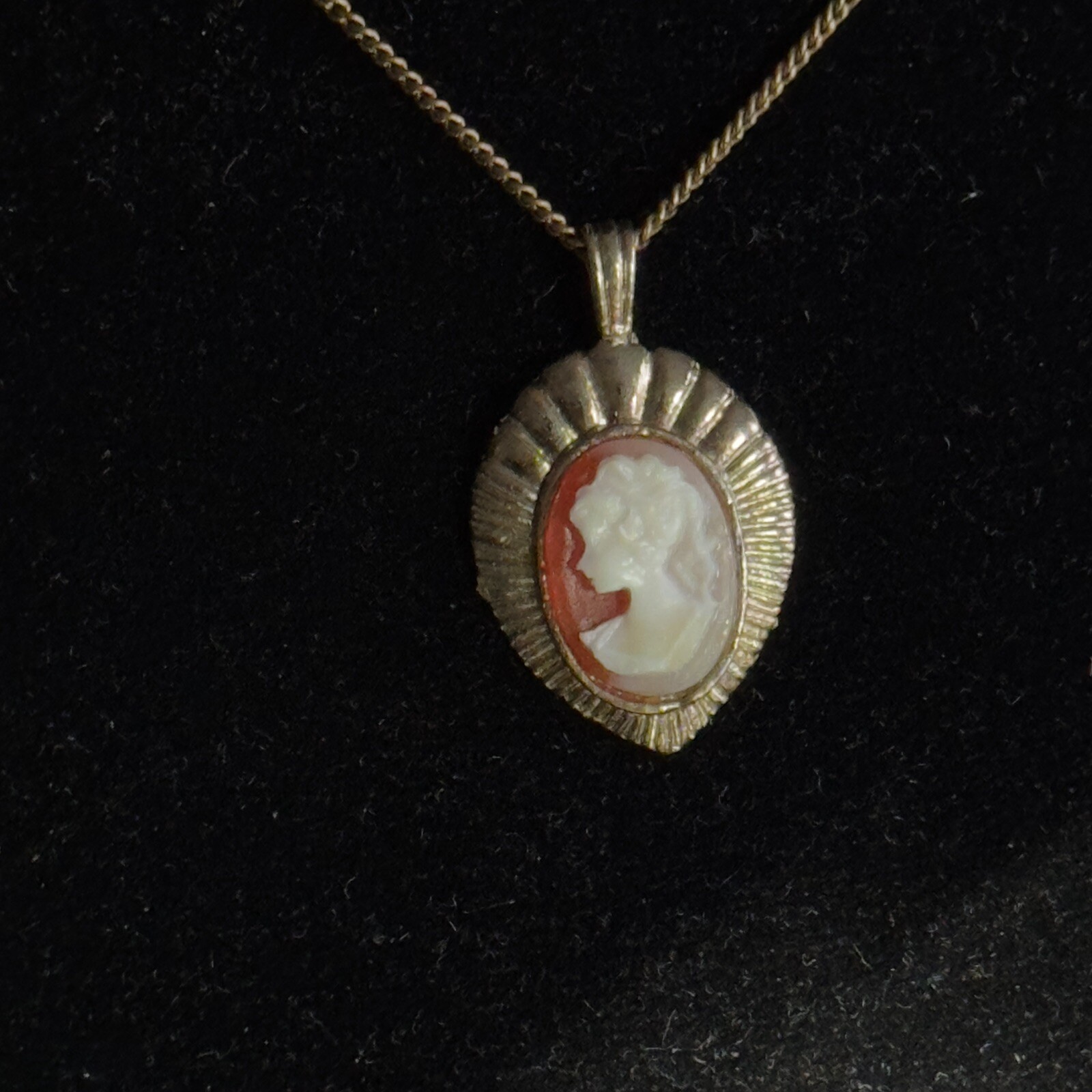 VINTAGE CAMEO LADY Gold Tone Orange & Cream Colored Carved Profile Pendant Charm