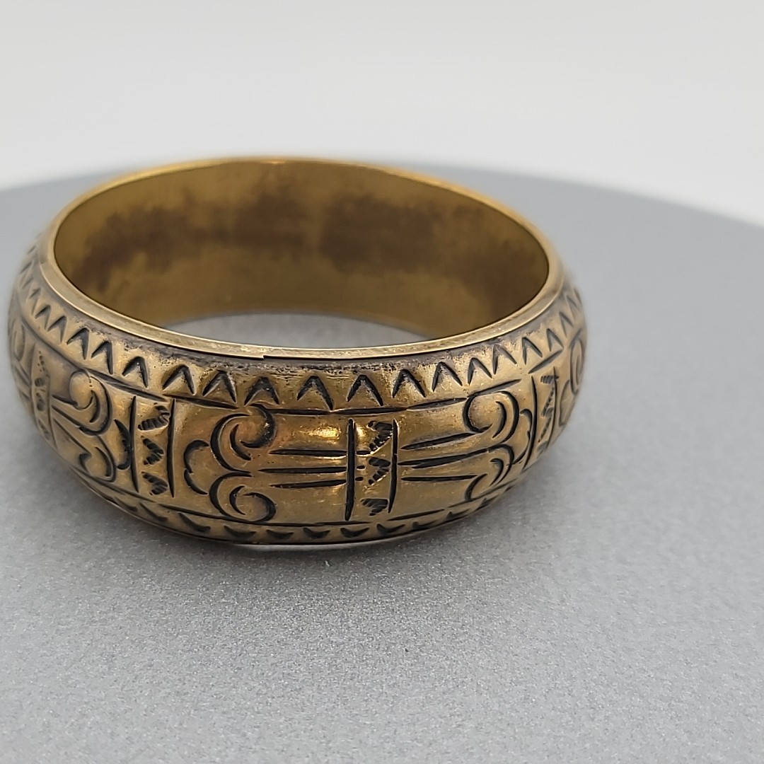 Vtg 8″ Bronze Tone Ethnic Pattern Puff Bangle Bracelet