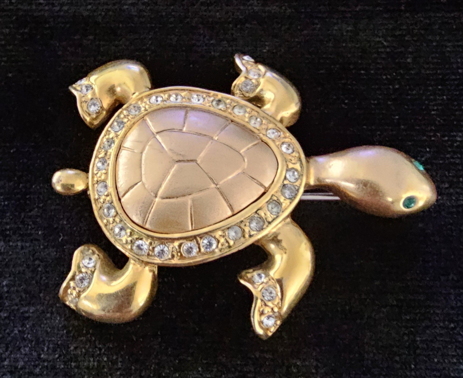 Vtg Lot Gold Tone Nautical Charm Bracelet Sea Turtle & Faux Pearl Crab Brooch