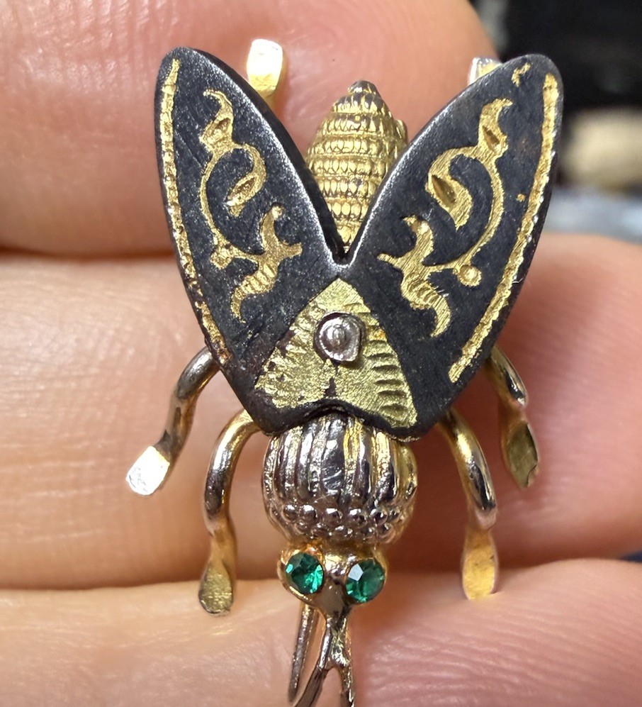Vintage Spanish Damascene Toledo fly bug insect figural gold toned brooch pin