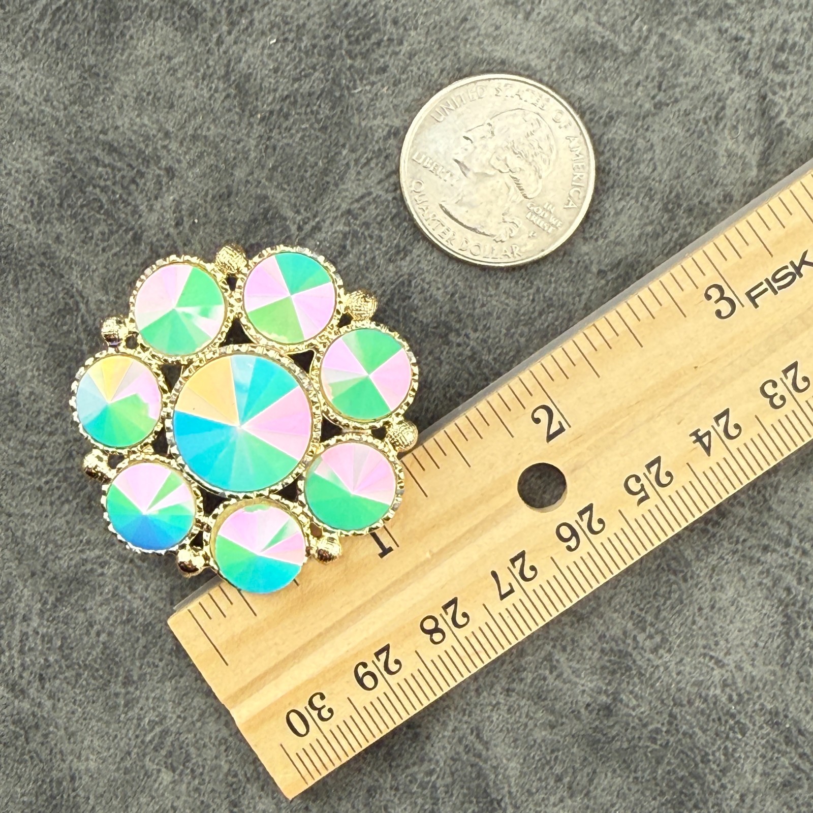 Vintage Brooch Rivoli Rhinestones AB Gold-tone Cluster Round Rainbow Green 1.75″