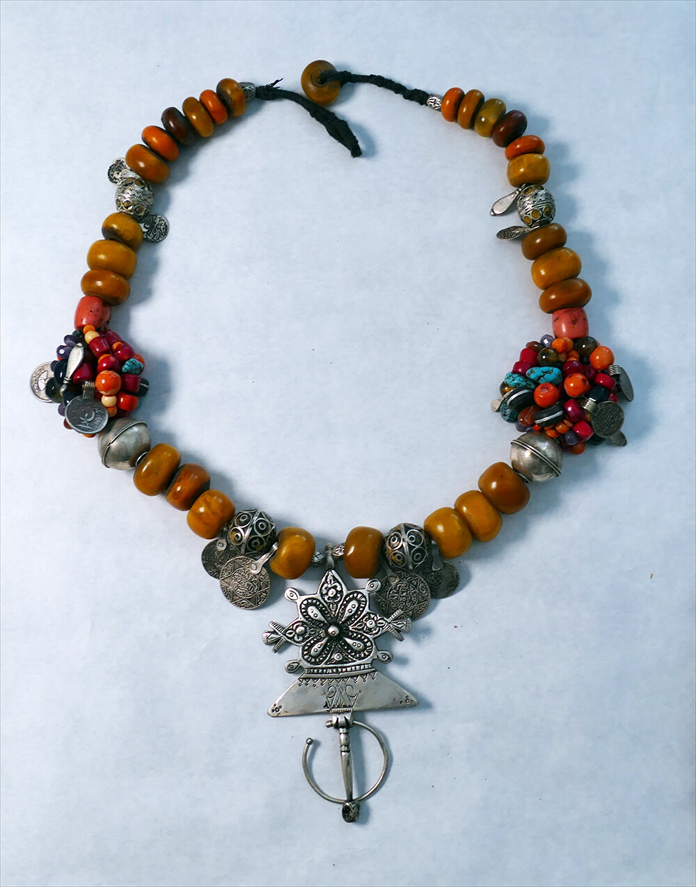 Morocco – Vintage Berber Necklace – Sahara Origin, Amber beads, Silver, Turquois