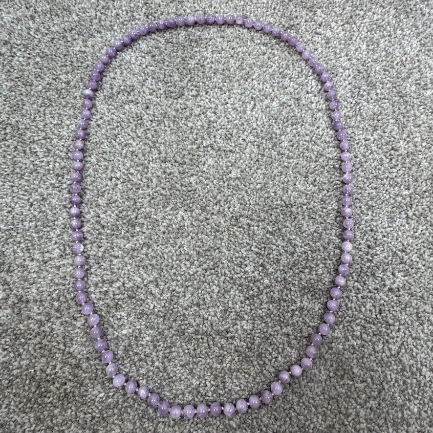 Pale Lavender Amethyst Bead Individually Knotted Strand Vintage Necklace 36″