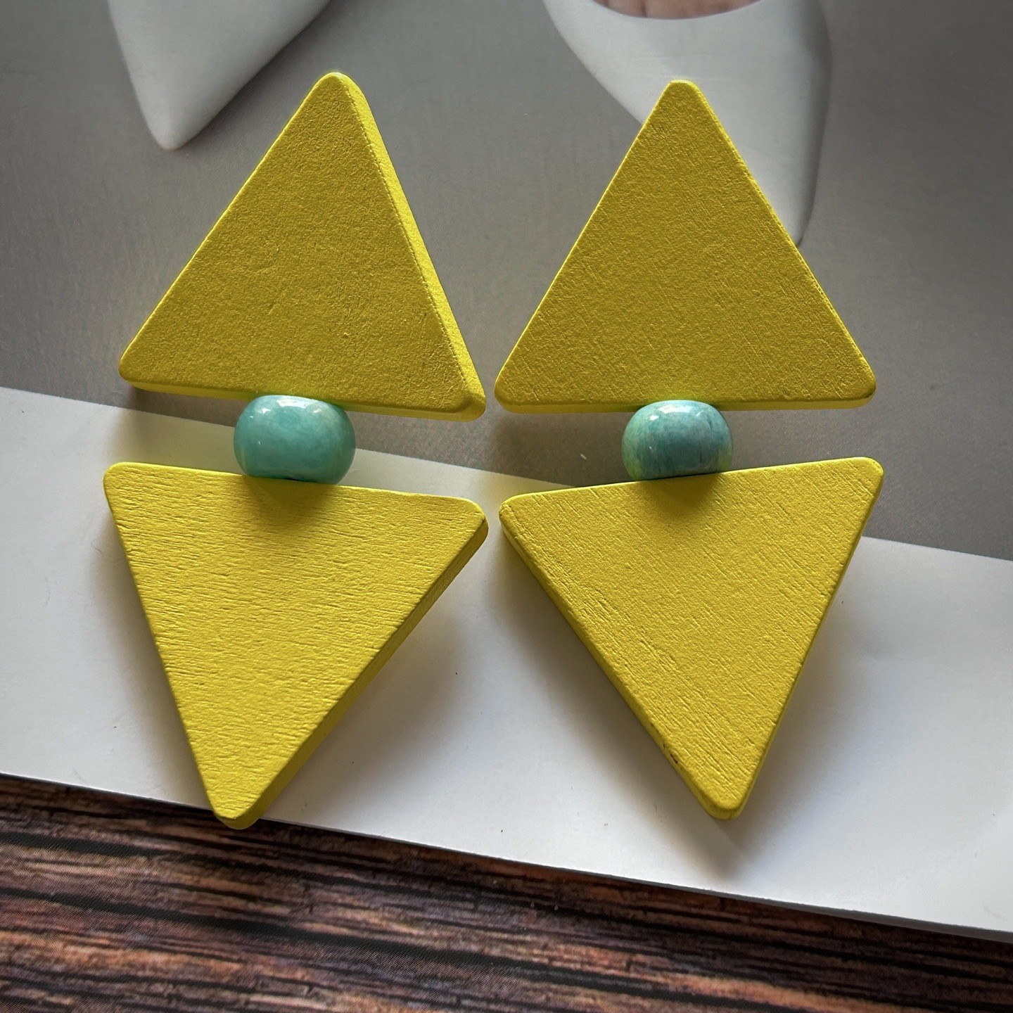 2pcs Chic Retro Relief Earrings Gold Tone Mixed Styles Daily Accessory Gift