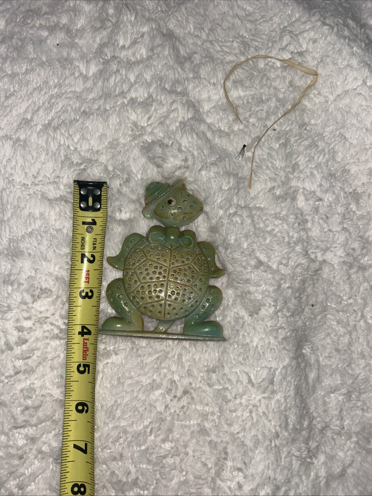 Vintage Revere Mfg. Green 4.5” Turtle Earring Holder Display USA Googly Eye