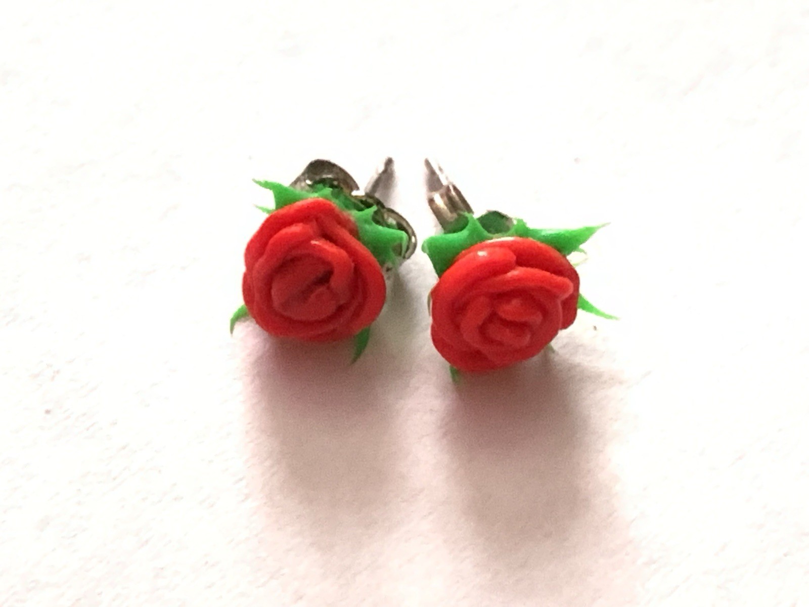Vintage Y2k Rubber Rose Earrings Silicone Hot Topic Goth Punk Romantic Red Green