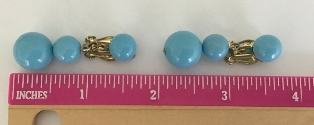 Vintage Signed Japan Turquoise Blue Bead Clip On Earring and Necklace Set 18”