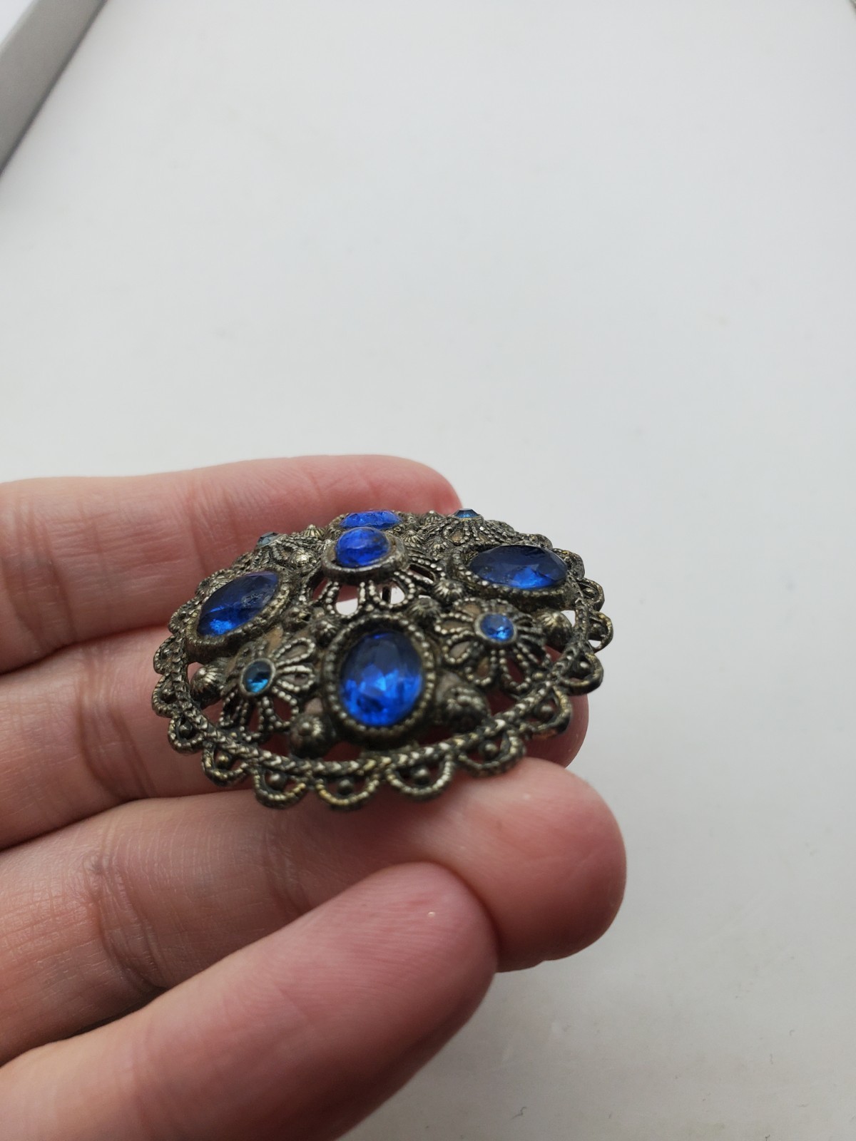 New England Glass Works Vintage Blue Brooch Art Deco Pin Blue Rhinestones 1.5″