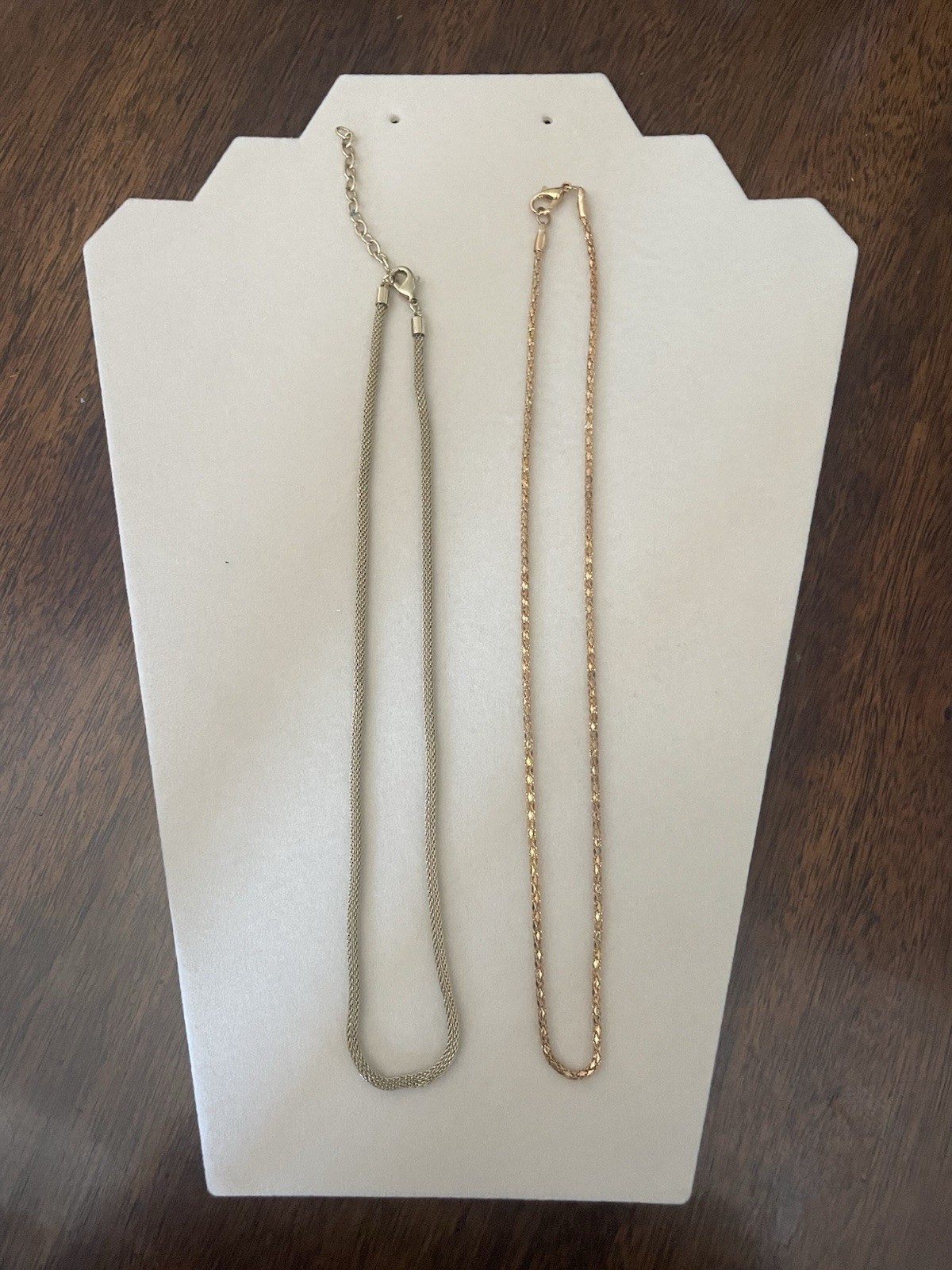 Lot Of 2 Vintage 1960’s/70’s Gold Tone Chains 15” & 17”