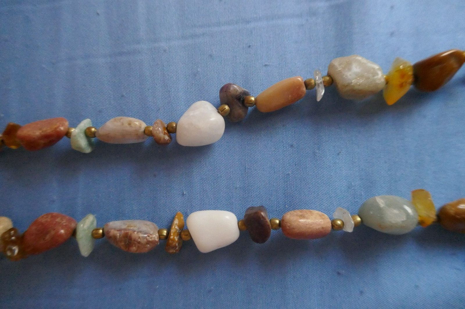 VTG 28″ Earth Tone Beggar Beads Semi Precious Gemstone Necklace w Brass Clasp