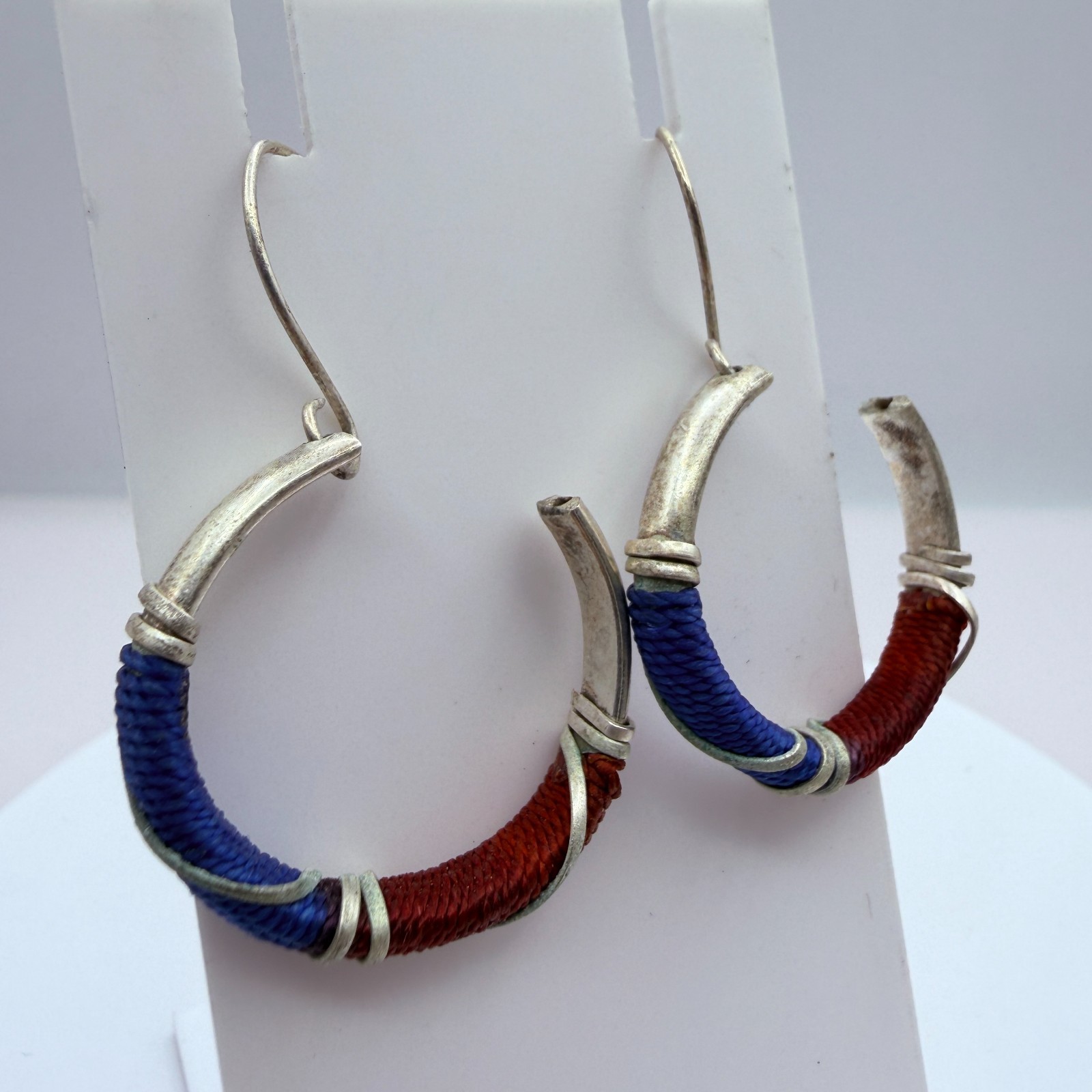 Vintage Silver Tone Thread Wrapped Jewelry Set Collar Necklace Cuff Hoop Earring