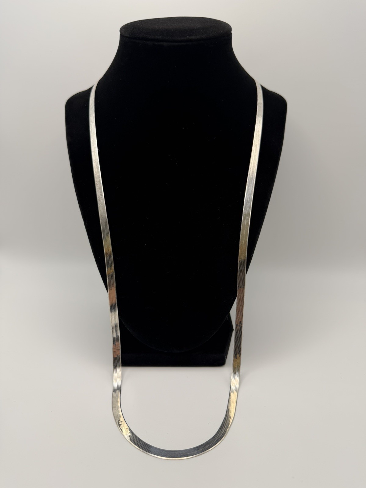 Vintage Italian Milor Herringbone 30″ 925 Silver Chain Necklace, 5.3mm, 21.13g