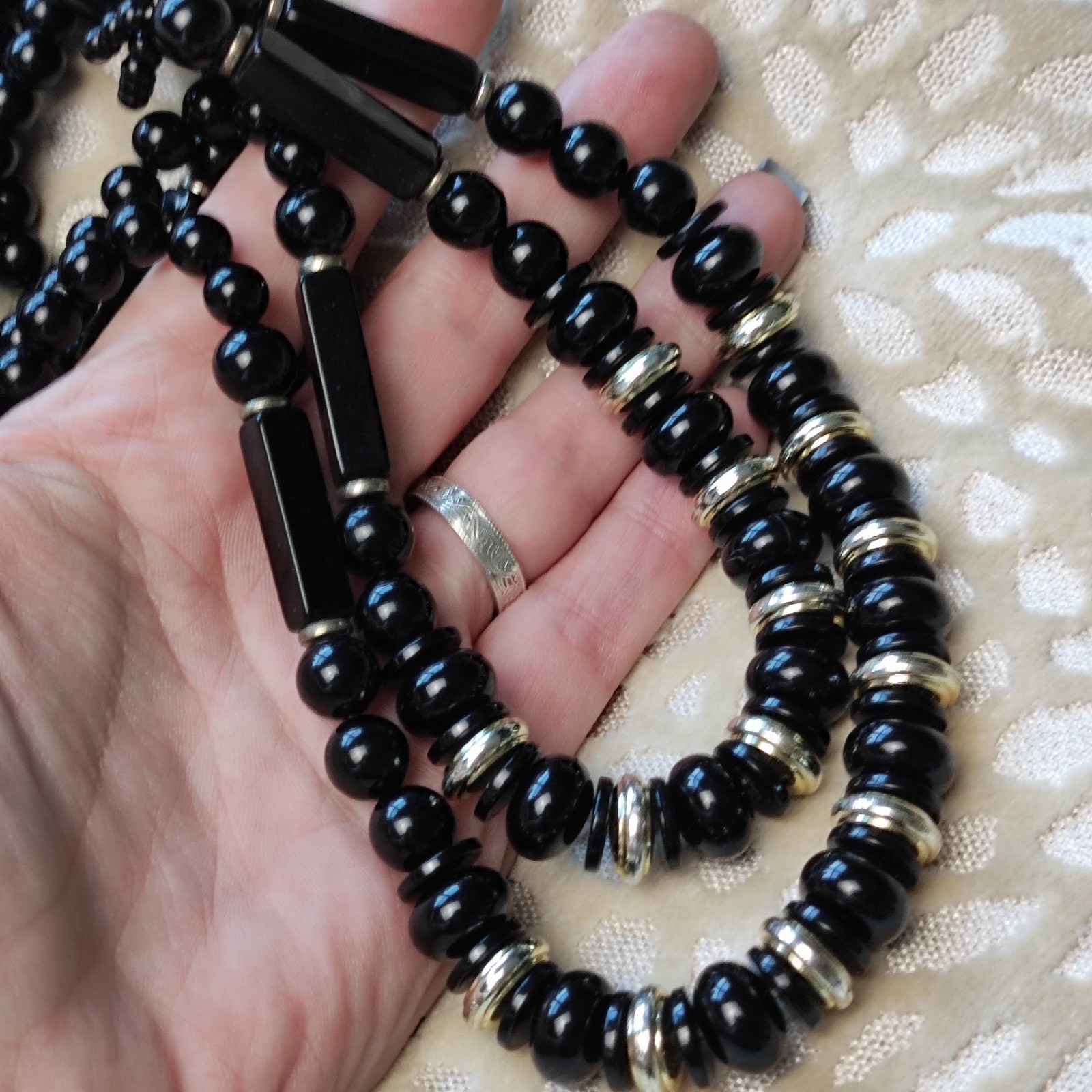 Vintage Womens Black Silver Beaded Necklace Large Side Bead Box Tab Insert Close