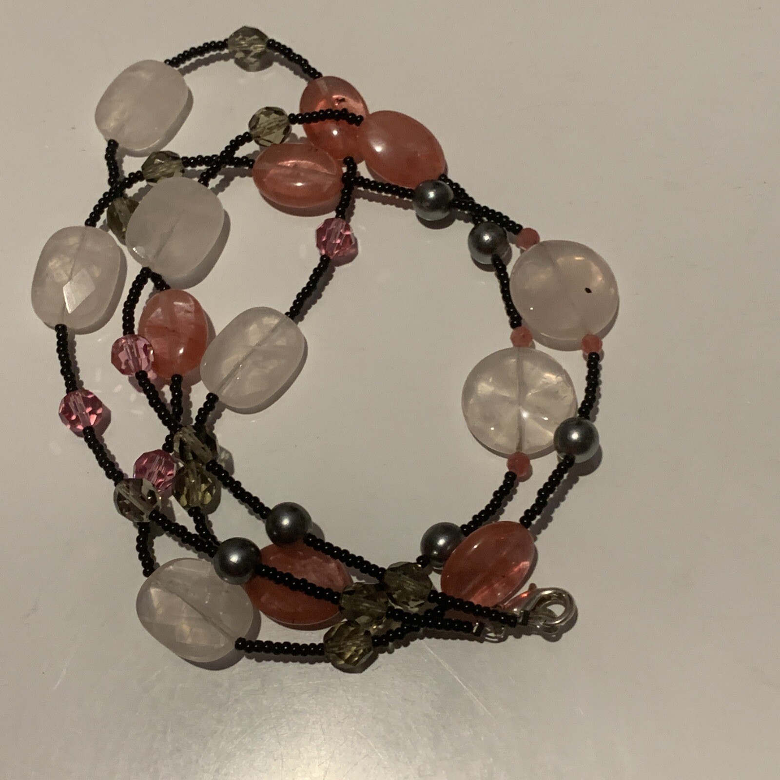 STUNNING VINTAGE ESTATE ROSE QUARTZ & CARNELIAN BLACK MICRO BEADS NECKLACE 36″
