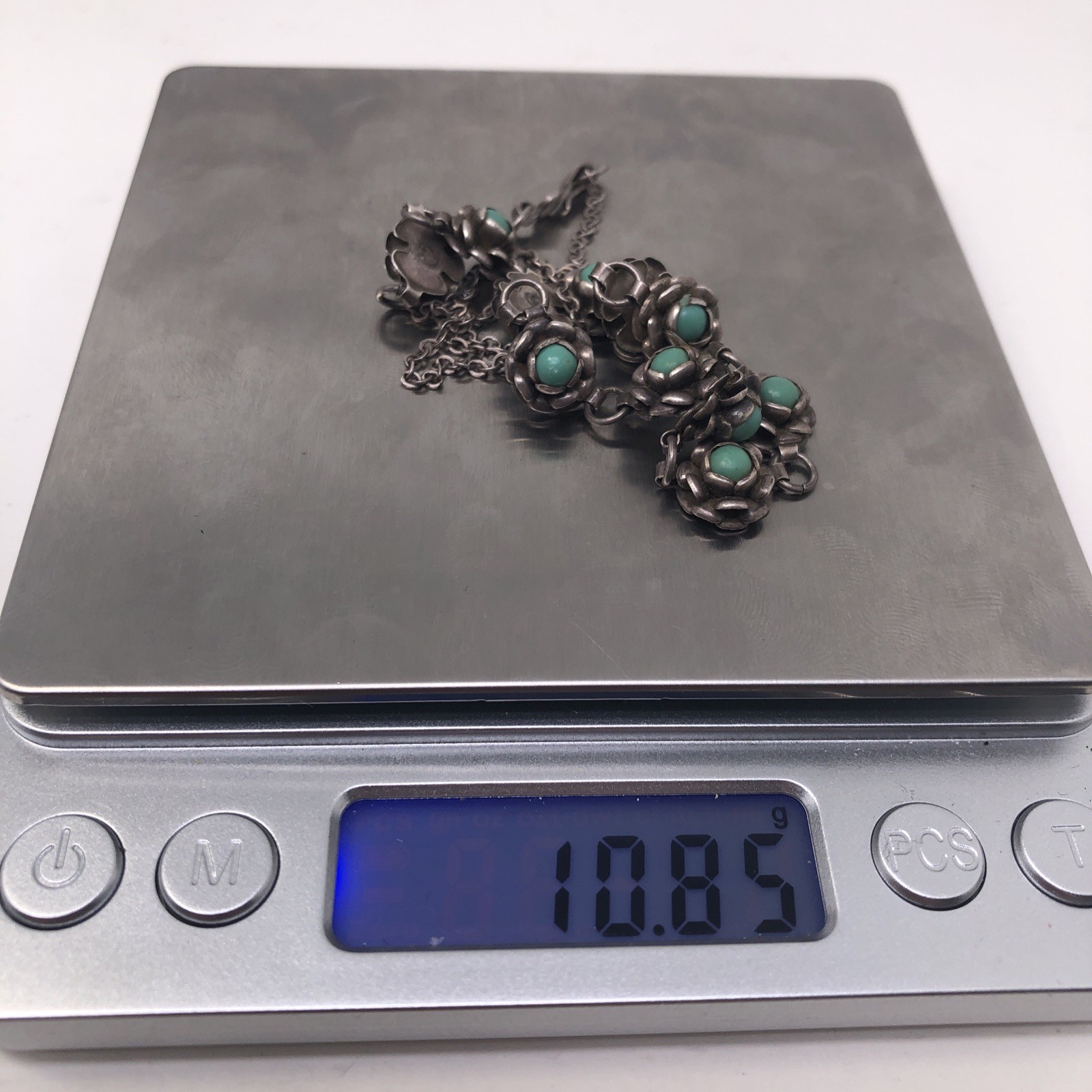 Vintage Sterling Silver Green Stone Center Flower Necklace Hook Clasp 14 Inch