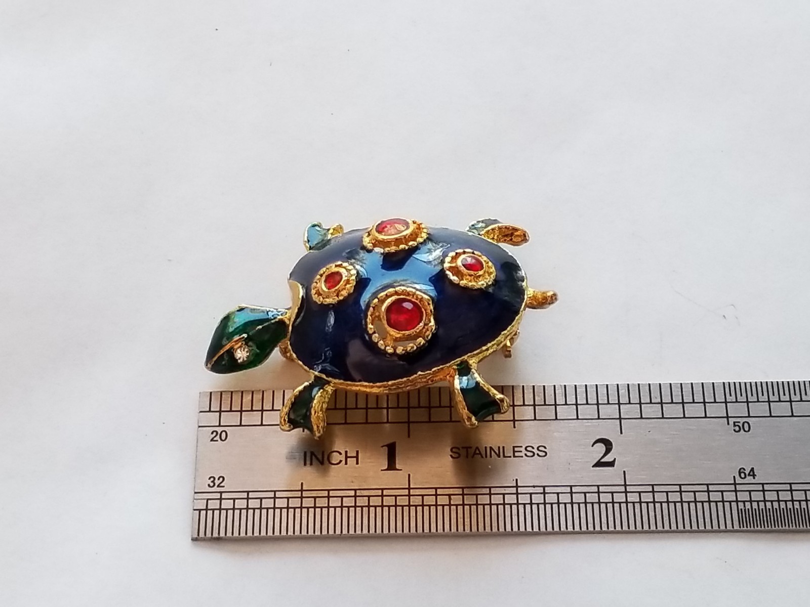 Vintage Turtle Brooch Collectible Cloak Pin Gold Tone Metal Enamel Finish Jewels