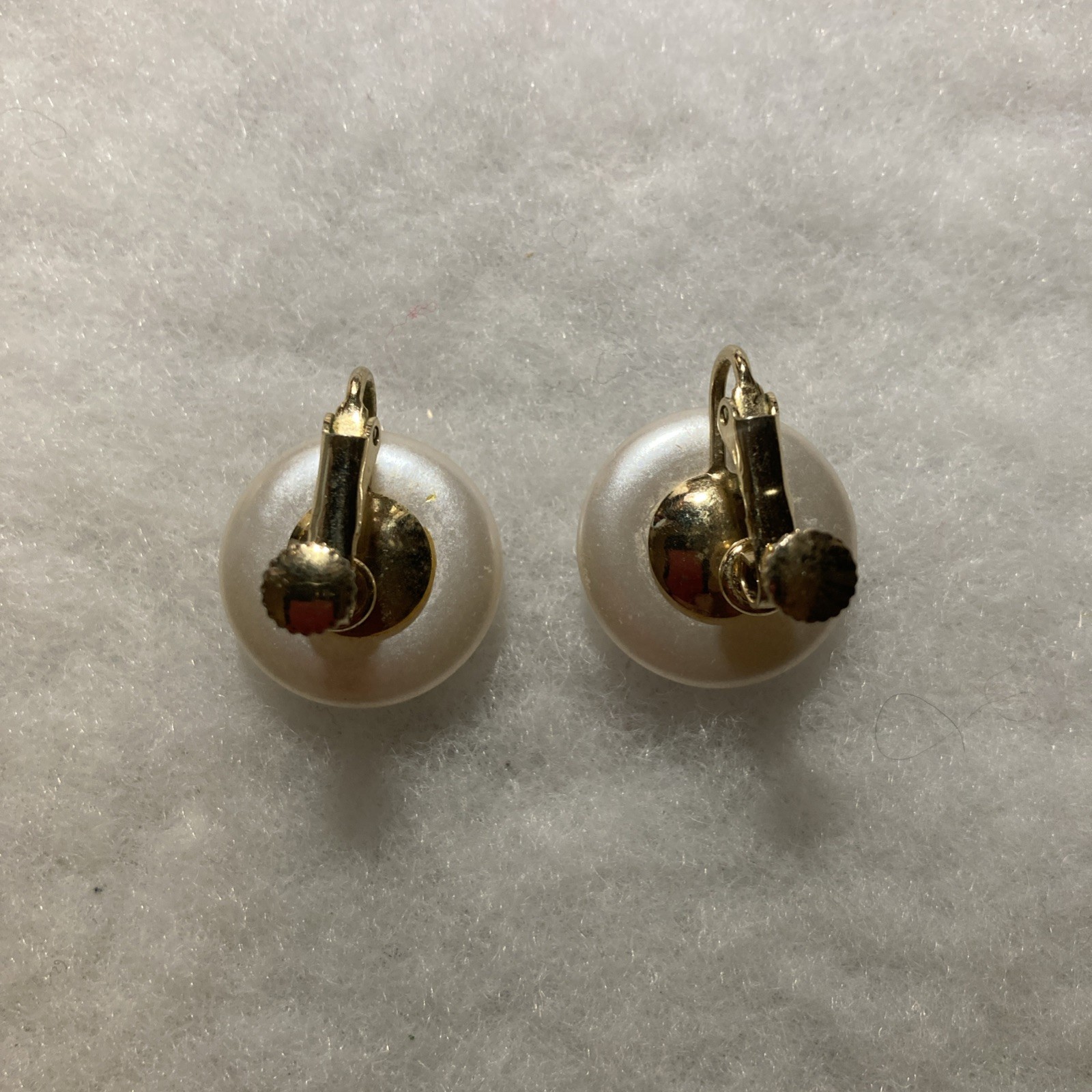 Vtg Women Faux Pearl Earrings Screw Back 90’s Romantic Classic Old Money Chic