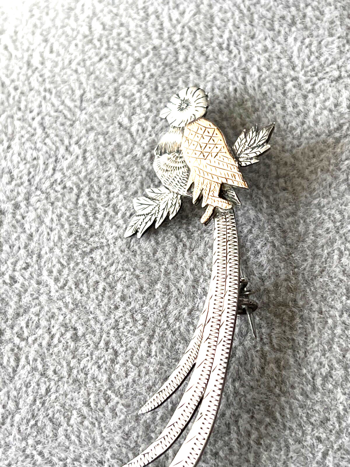 Guatemala Quetzal Bird brooch 925 Silver & gold filled diamond cut design 3 1/2