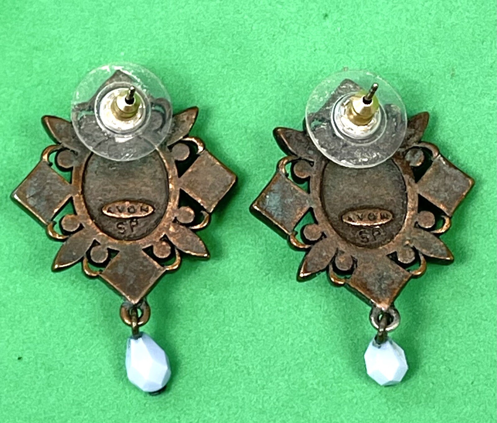 VTG 2000 AVON SP 1.5″ Coppertone & Blue Stone Diamond-Shaped Pierced EARRINGS
