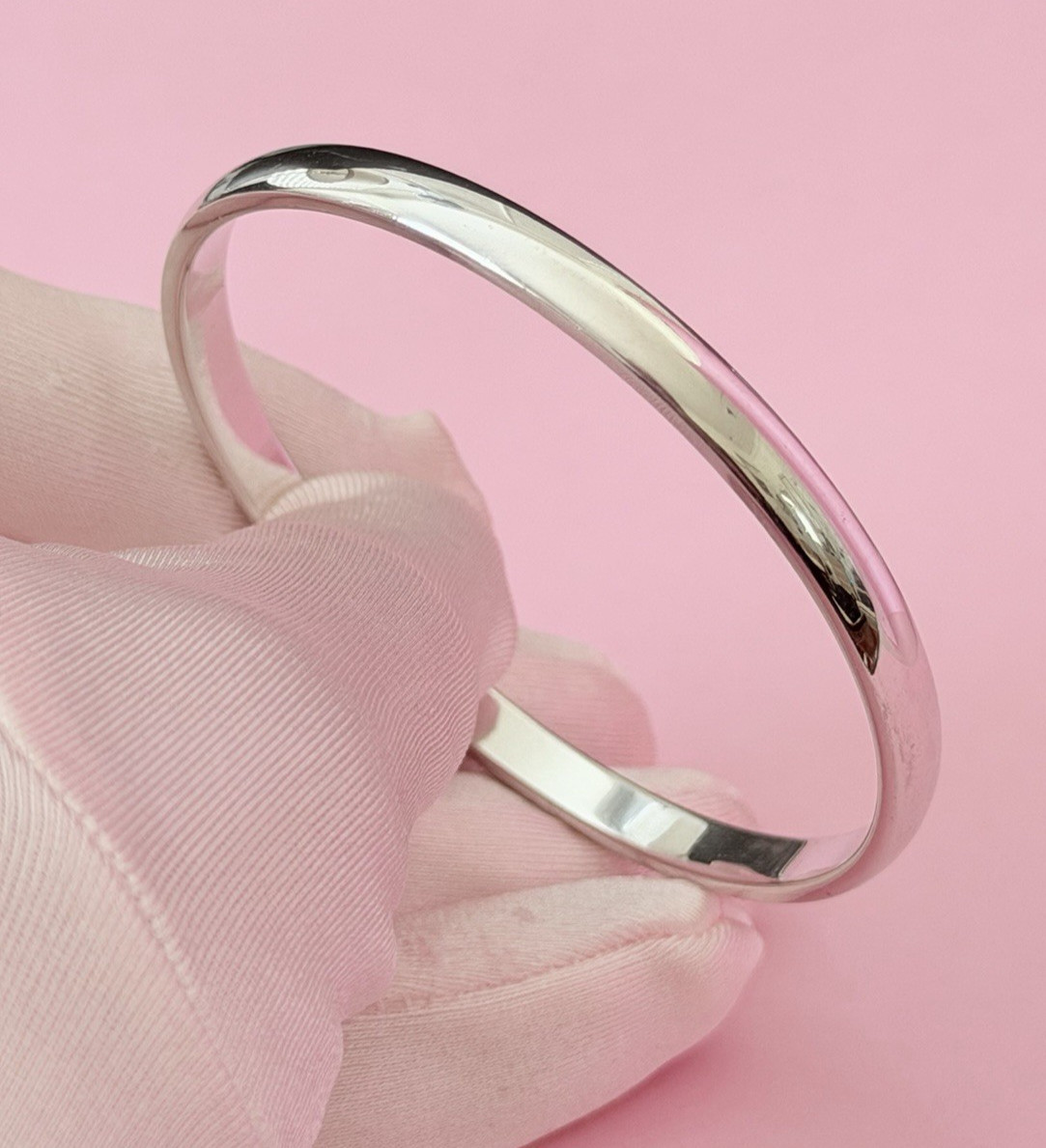 Monet Vintage Signed Shiny Silver Tone 5mm Bangle Bracelet Small 7 1/4″