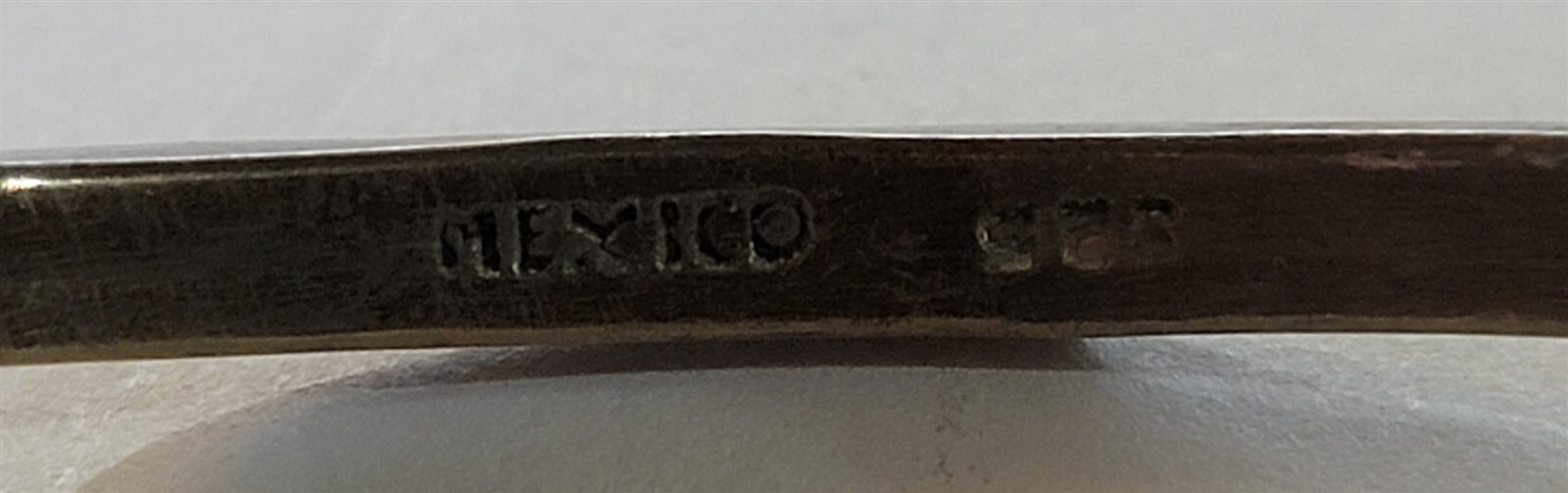 Vintage Beautiful Sterling Silver 925 Mexico Bangle Bracelet Tarnished