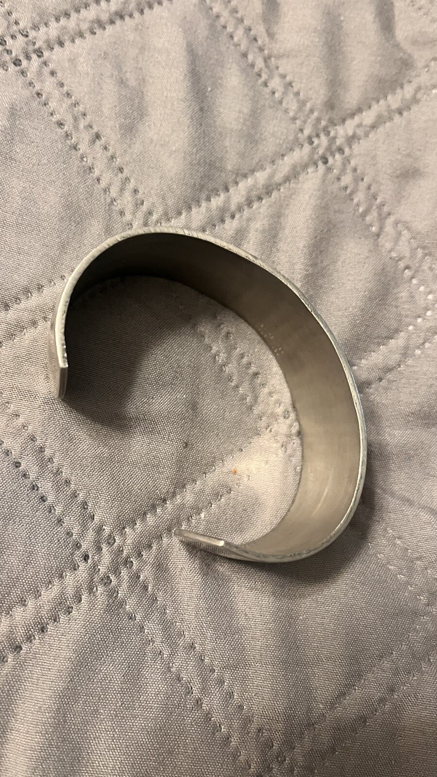 NEM Pewter USA 1″ wide Bracelet engraved cut 2 1/2″ across opening