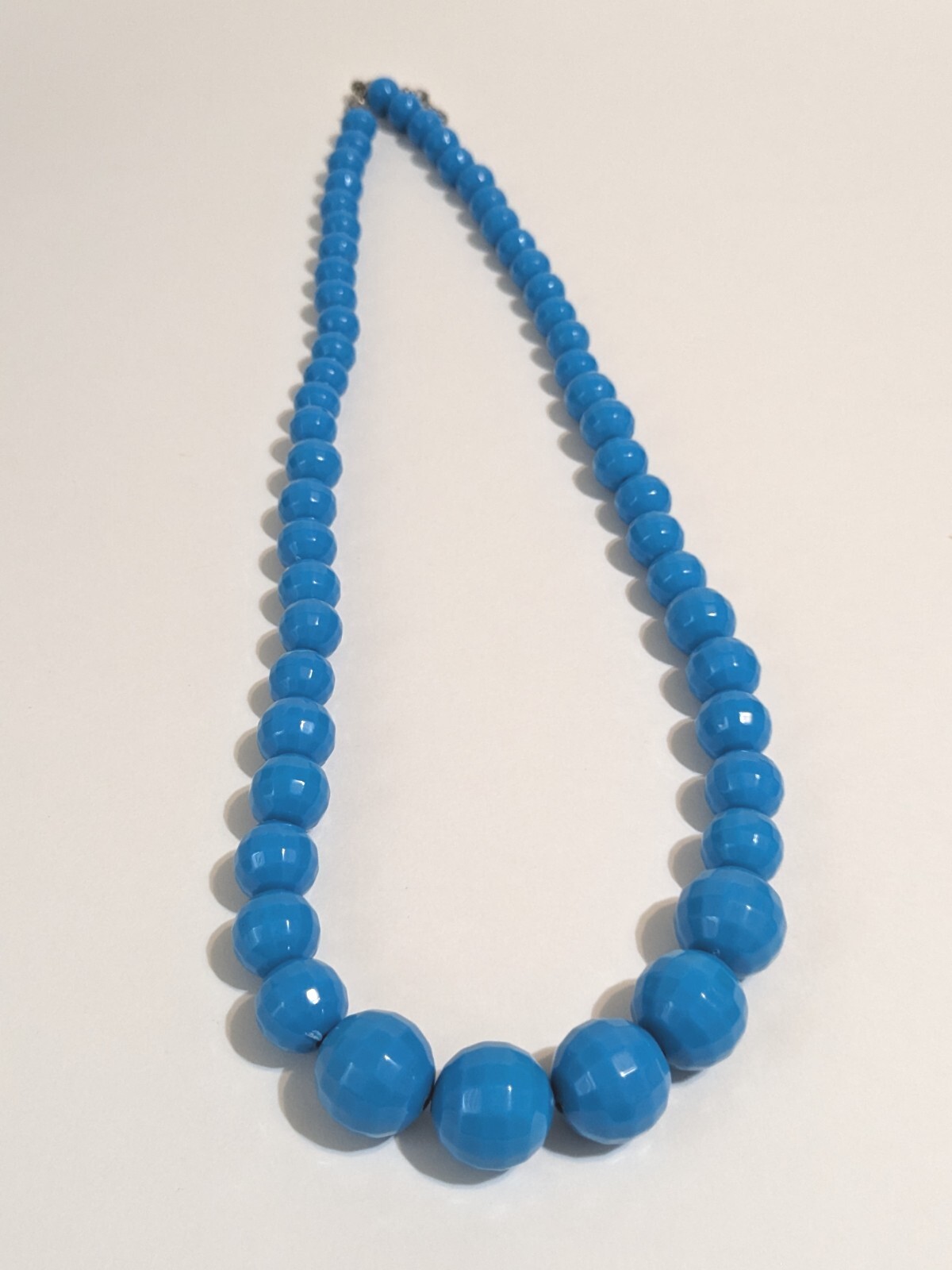 Blue Graduating Bead Faceted Acrylic Necklace. Retro Style. MCM Inspired. 28 In.
