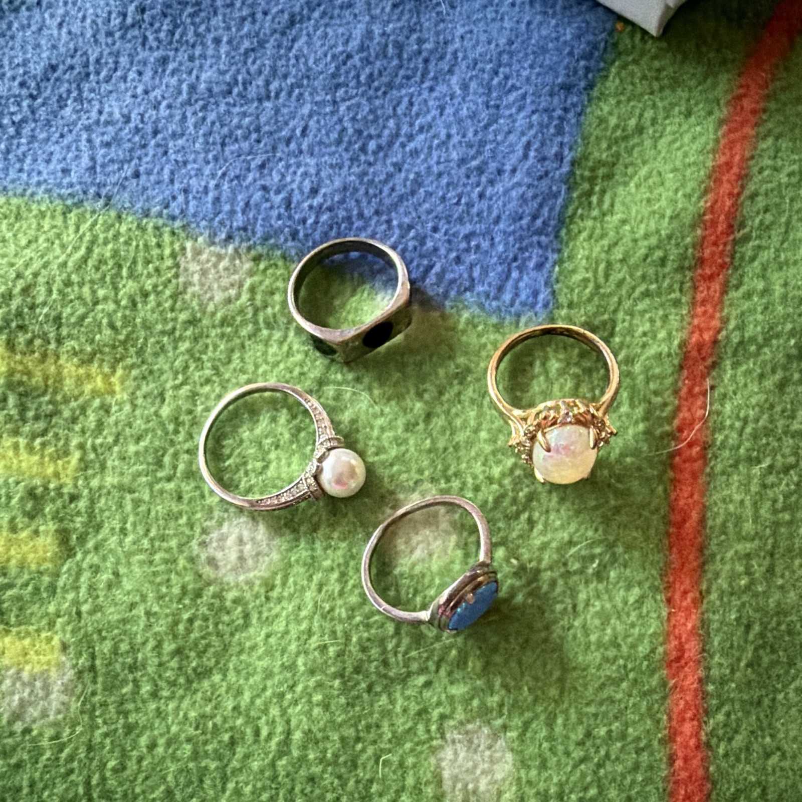 9pc Women’s Mixed Jewelry Lot: Necklaces, Earrings, Bracelet, Rings, Brooch 925