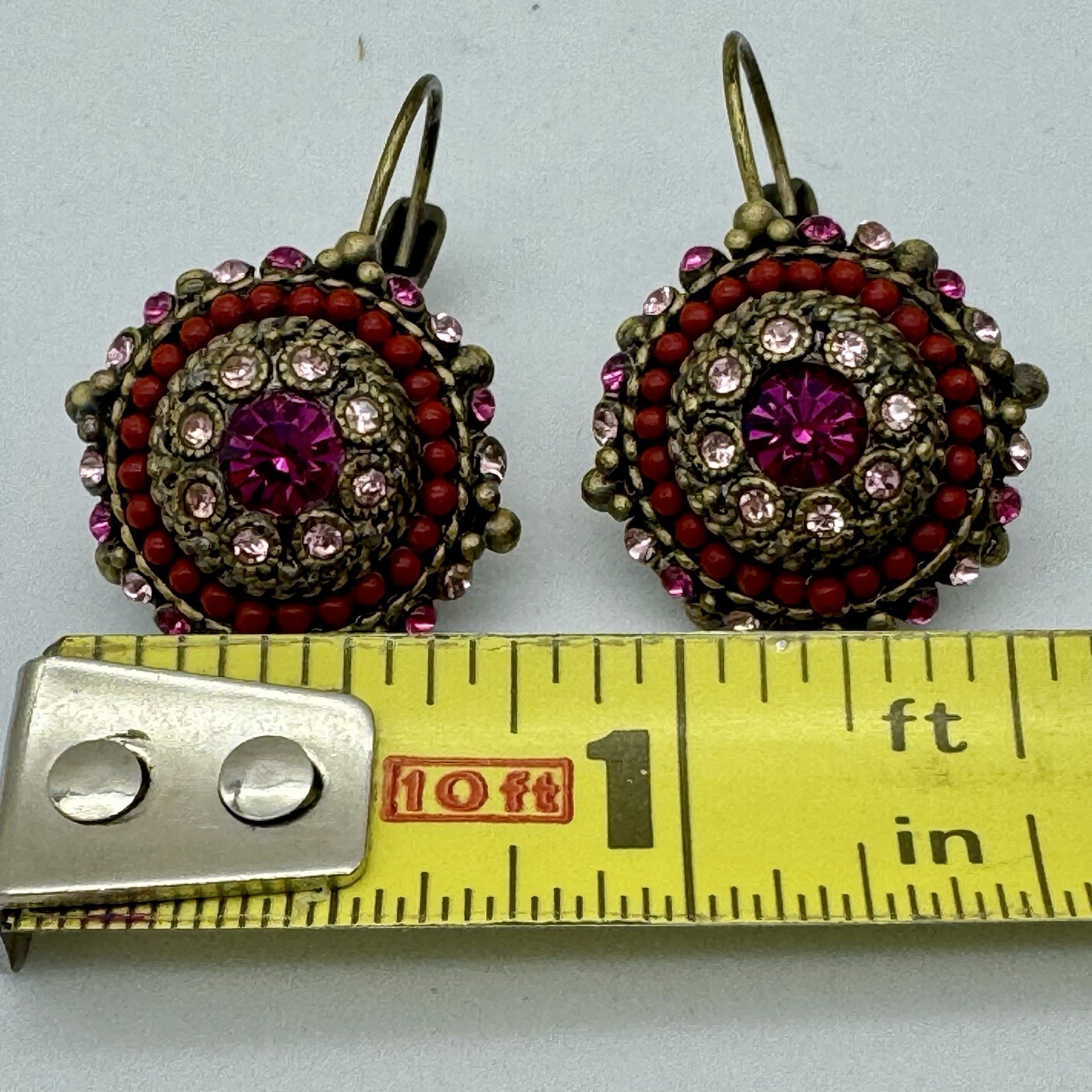VTG Bronze Crystal Rhinestone Pierced Hinge Back Earrings Lt Rose Fuchsia Red