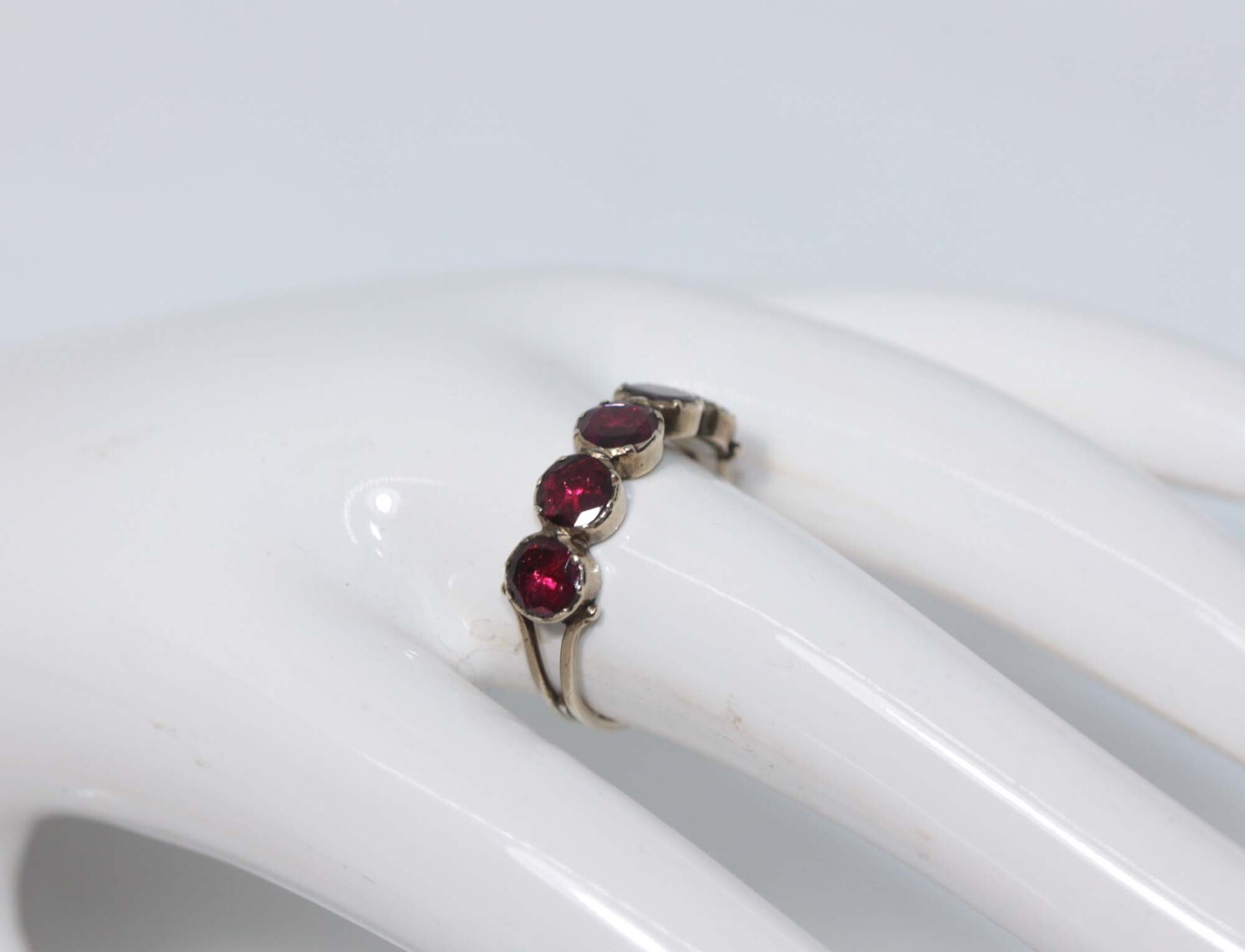 PRETTIEST GEORGIAN 9CT GOLD FIVE GARNET HALF HOOP RING in AMAZING CONDITION