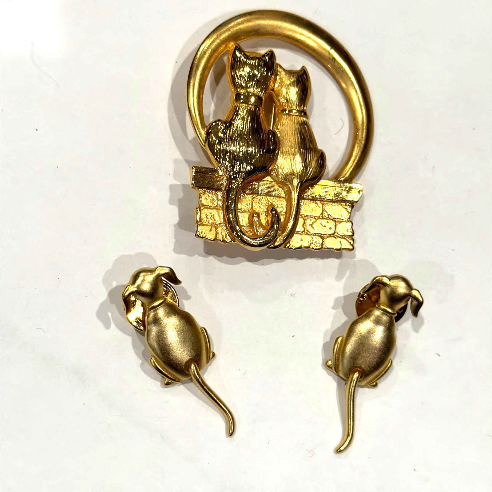 JJ JONETTE MONET AVON MIDAS MOUSE CAT DOG CRAB RHINESTONE STARFISH BROOCH LOT 10