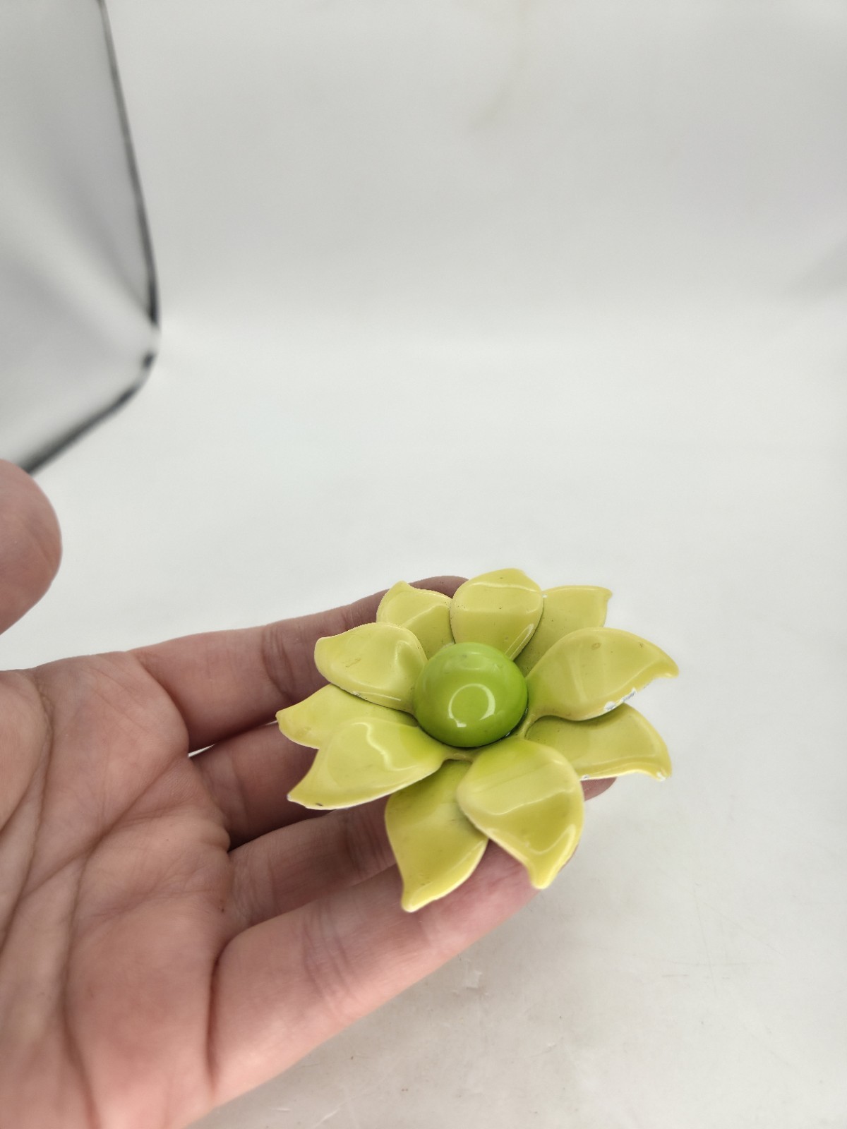 Lime Green Enamel Flower Brooch Mod Pin 2.5″ 60s Style Floral Airbrushed Vtg