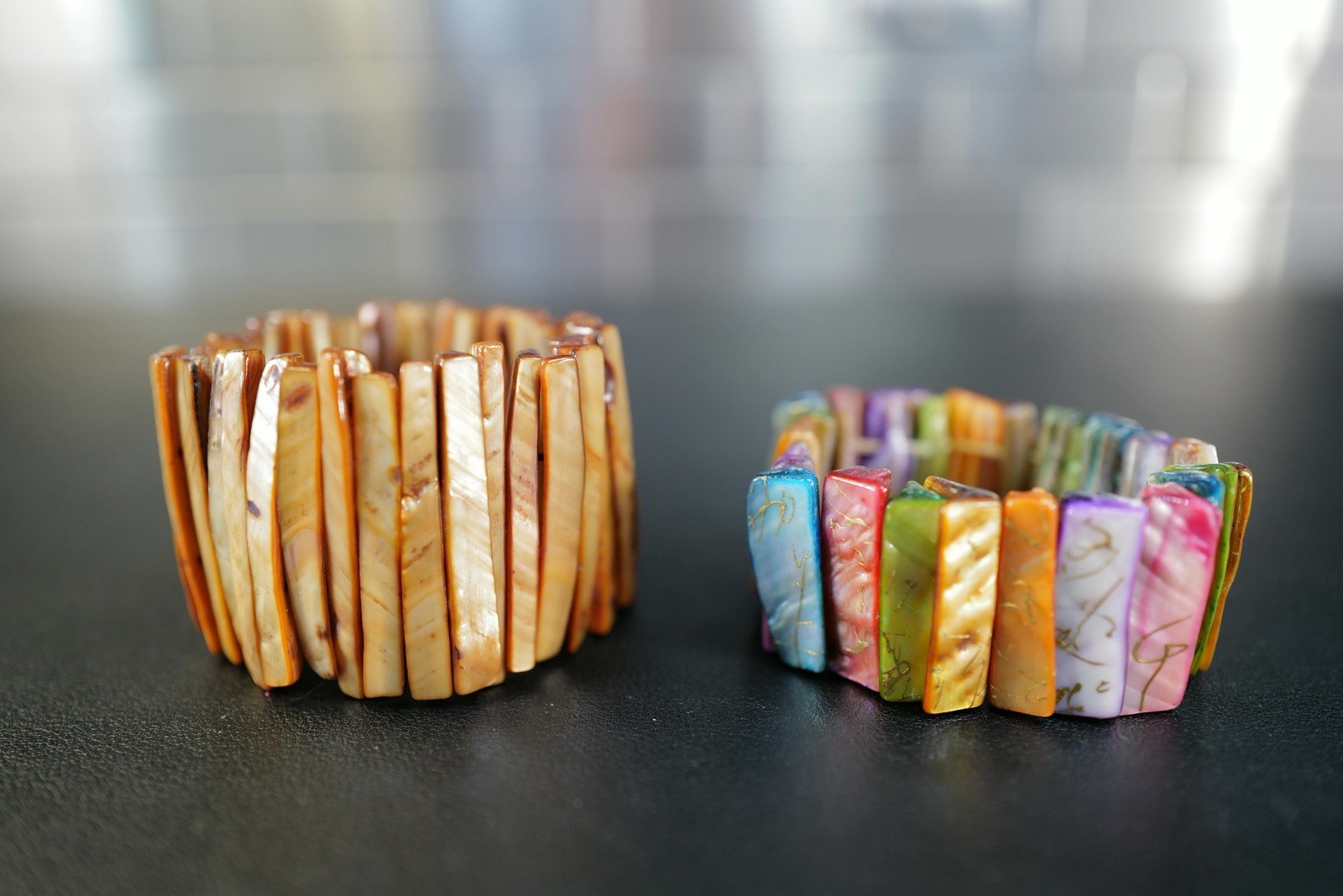 2 Pc Lot Mother Pearl Shell Tile Stretch Bracelets Multi Color Rainbow & Brown