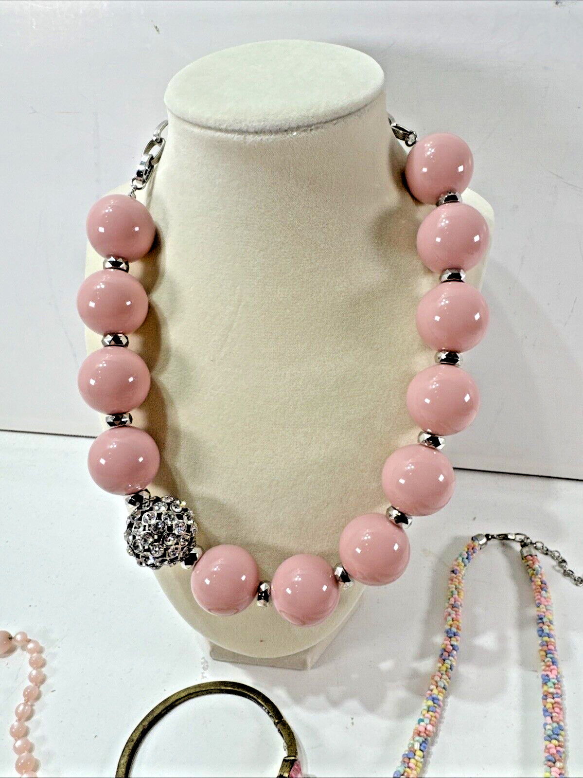 Beautiful Vintage Estate Lot 3x PINKS Beaded/Metal Necklaces & Bracelet