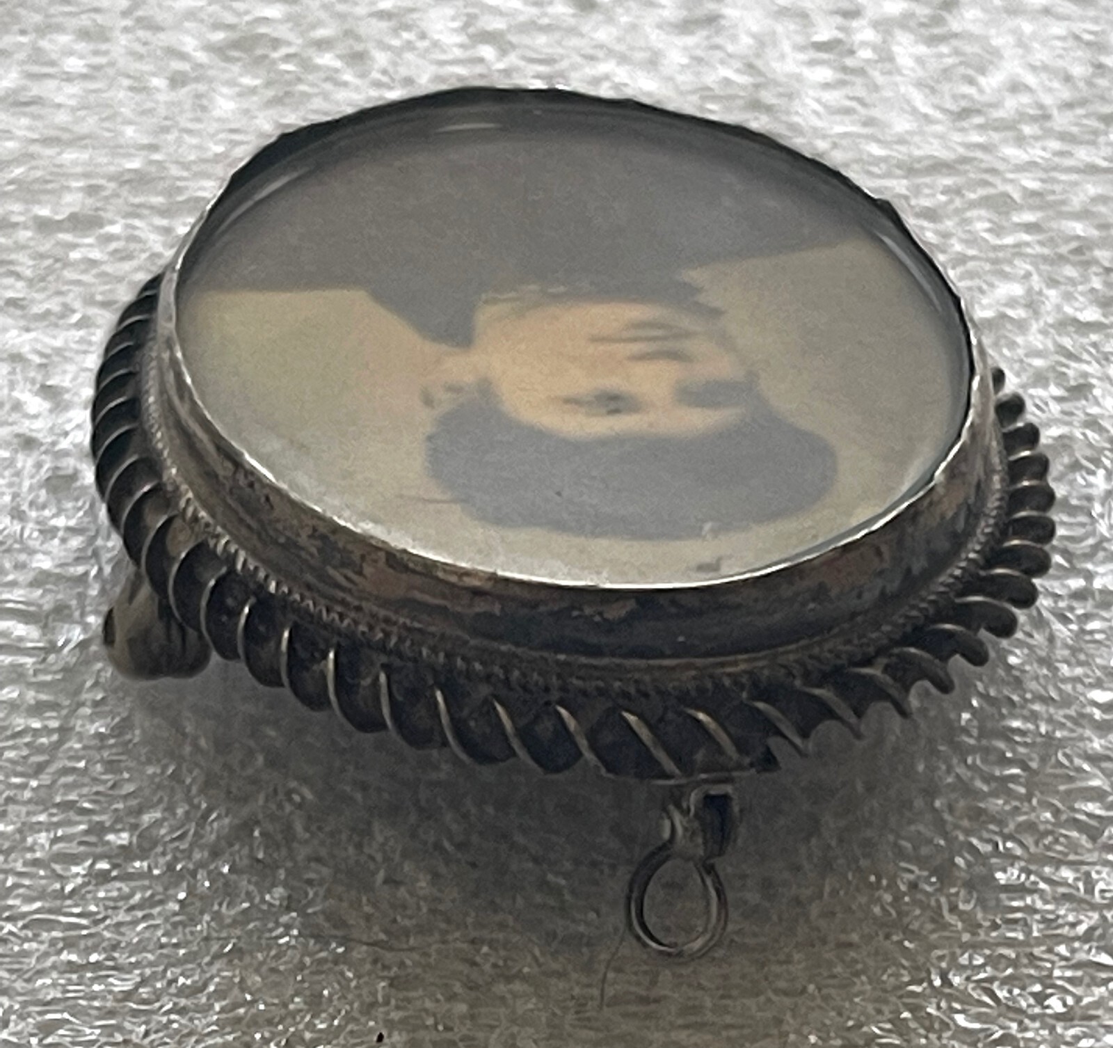 ANTIQUE PAT. MAY 31 1898 PIN LOCK PHOTO LOCKET PIN BROOCH