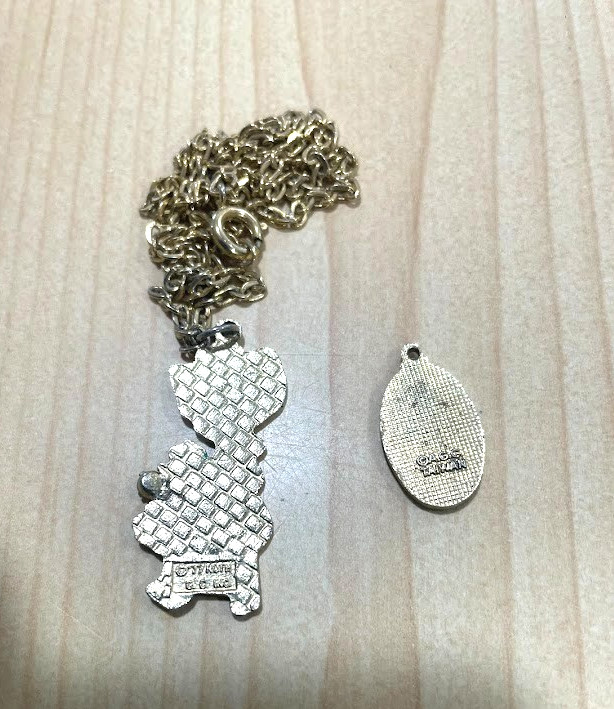 2 Vtg 1978 Childs Toy Holly Hobbie PENDANT Jewelry Set Necklace A.G.C. & ROTH