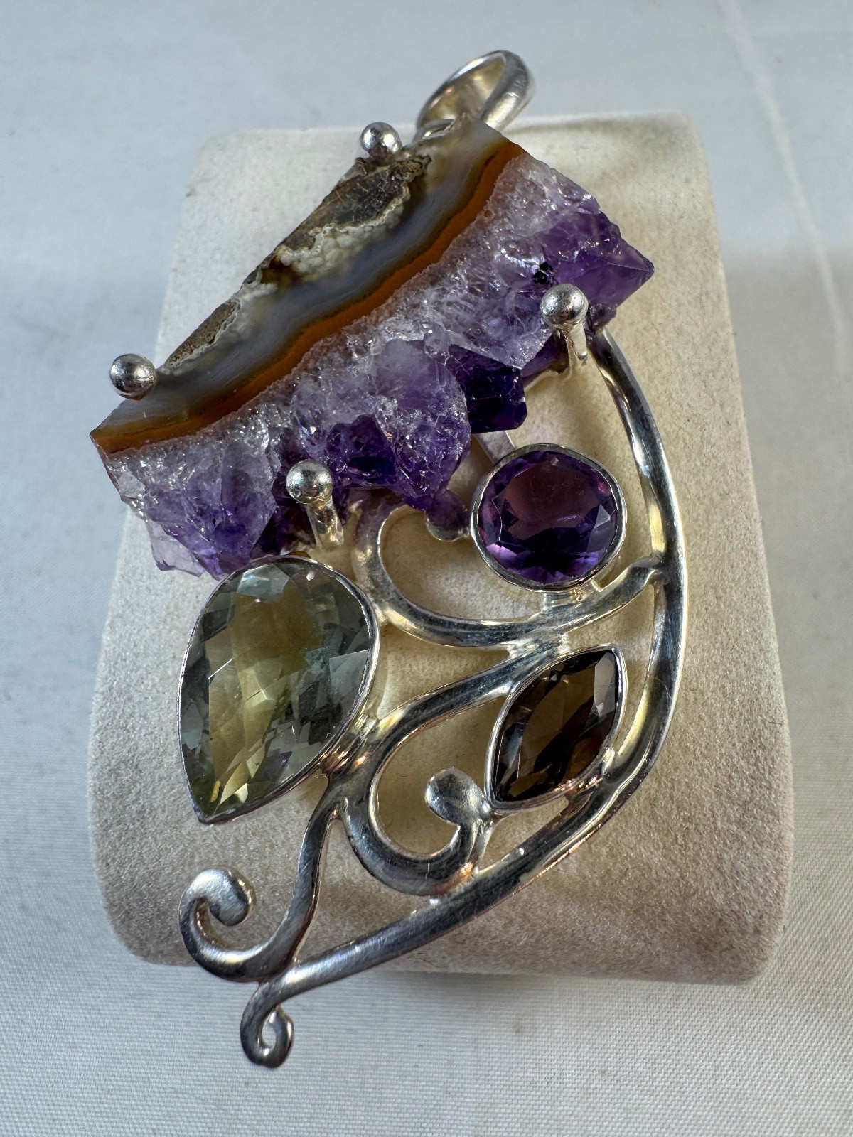Vintage SJ Modernist sterling silver Purple Agate and crystal geode pendant