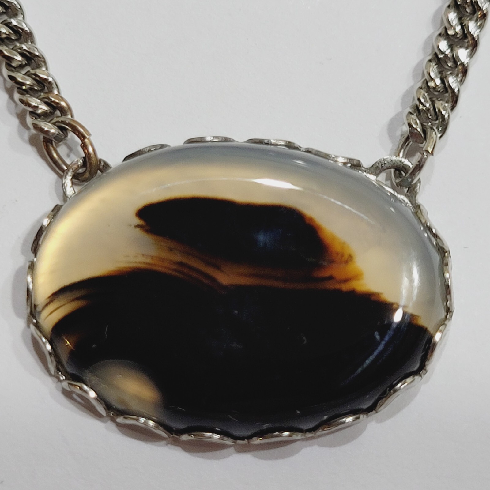 Agate Oval Cabochon Brown Shades Silver Tone Fancy Tie Bar Clip Clasp with Chain