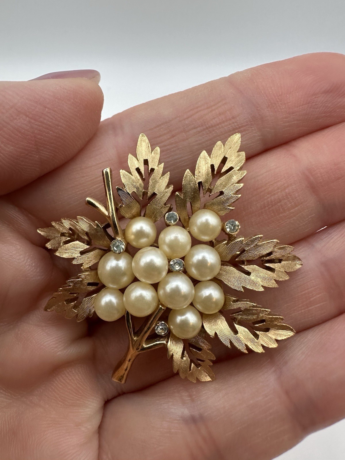 Trifari Signed Gold Tone Leaf Faux Pearl Rhinestone Brooch & Clip-On Earrings